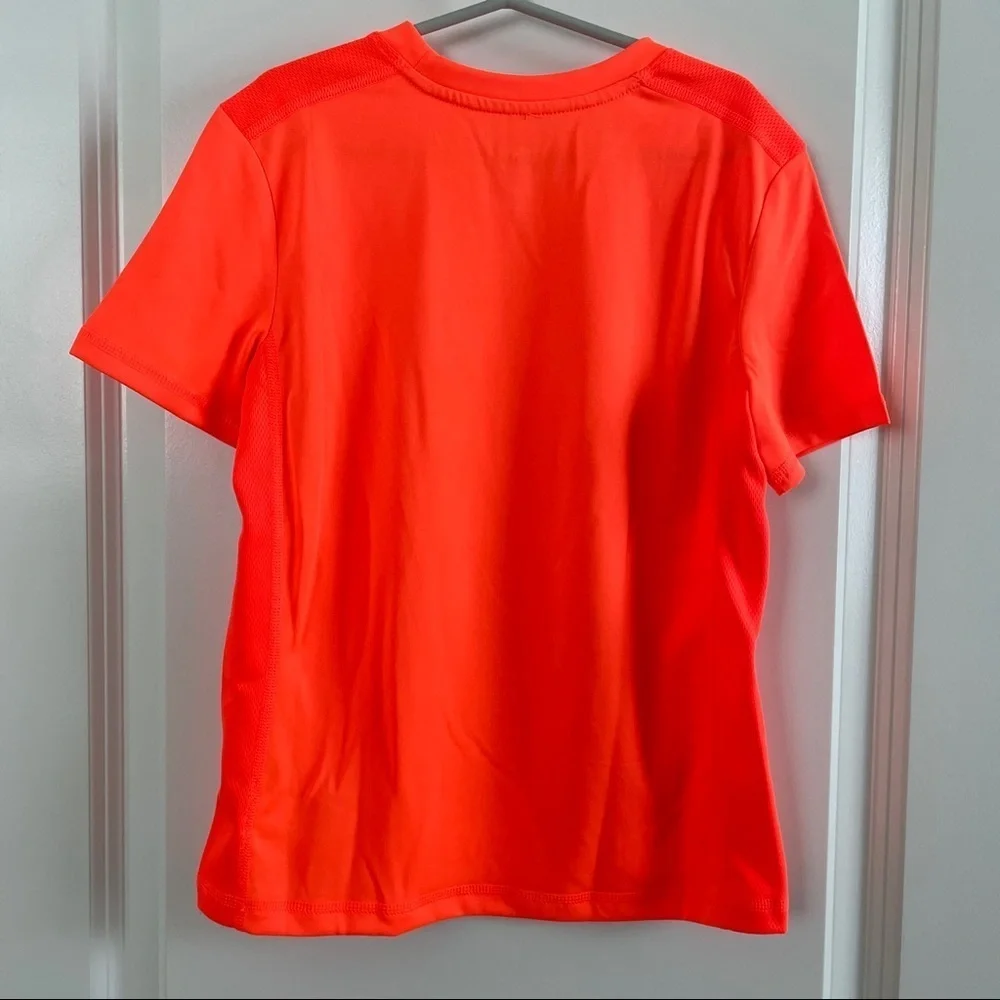 Gap Kids Boys Dry Wicking Tee Size S